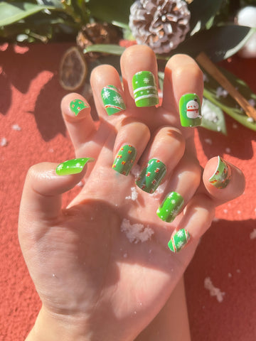 OPOOLA 24 pcs Short Square Shape Christmas Icon Soft Gel Fake Press On Nails with Jelly Glue&Nail Buffer